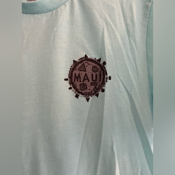Maui Baby Blue size Medium T Shirt - Picture 3 of 4